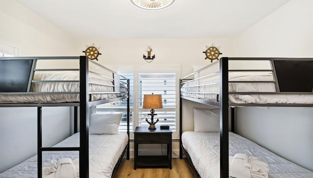 Sea Oats 606 is a Gorgeous Gulf Front 3 BR - with Free Beach Service for 4 by RedAwning - Foto 3, Habitación