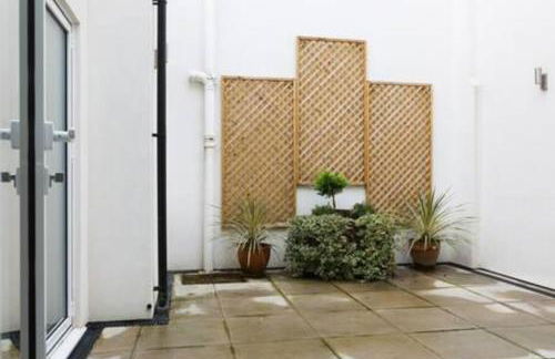 Modern and large oasis flat in Camden with patio - Foto 7