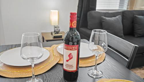 New 5 Star Home with Pool & Heated Spa-Mins to Tradition Sq- Cleveland Clinic Tradition- HCA Hospital - Foto 5