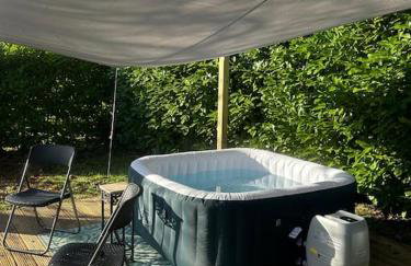 Barn with Hot Tub, Pool Table & Pizza Oven - Foto 22