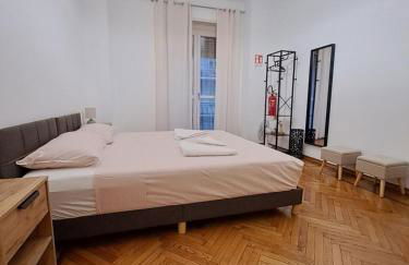 Casa Five next to Metro - Photo 11