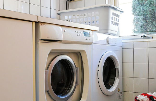 StayAU Spacious 6BR McKinnon Pool Home - Foto 75