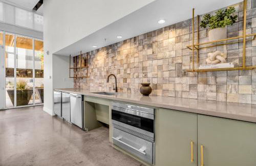 Centric 2BR In HEART of DTPHX Free Garage Parking - Foto 54