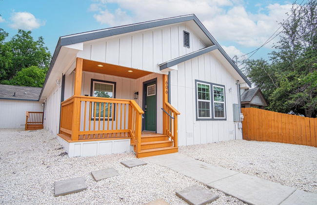 Spacious Delightful 4 BR/ 3 BA Close to Downtown - Foto 1