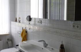 Ferienwohnung & Apartment Kunsthaus Panorama mit Balkon - Photo 17