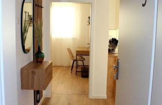 Großes Apartment mit Küche, Dusche, Badewanne, Balkon, Parkplatz vor dem Haus, ruhig gelegen, ADA4 - Foto 53
