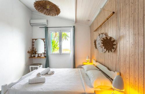 Unique Beachfront Cottage House - Private Garden - Foto 39