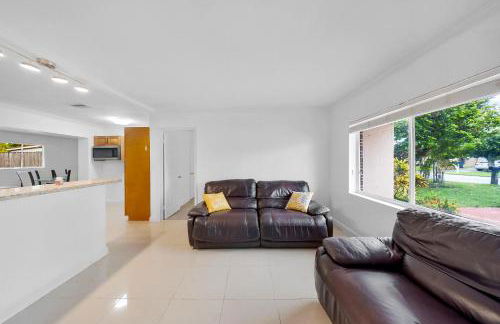 Casa Neisy Florida 10 minutes from Hollywood Beach and Hard Rock Hotel & Casino Hollywood - Foto 4