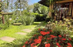 Chalé Pakere Montanha Lumiar - Conforto a mais de 1000 metros de altitude junto a natureza, wifi, piscina, sauna e água de nascente - locação do chalé sem prestação de serviços - Foto 36