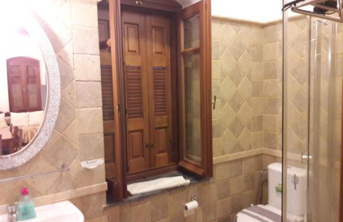 Giannis Gerakios apartments by climbing house - Photo 54