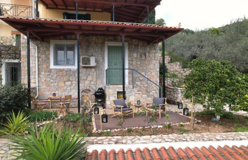 The Olive Tree - Photo 21