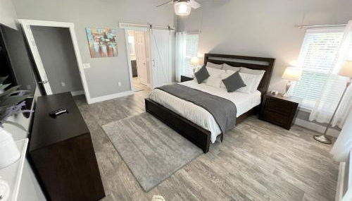 Phenomenal 7BR 4 Master Suites Southeast Pool Hot Tub Gas BBQ 2 Miles to Disney - Foto 3