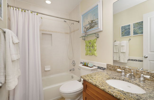 Waterfront Luxury Villa With Sunset Views And Boat Slip 3 Bedroom Townhouse by RedAwning - Photo 14