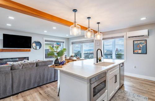 Spacious 3BR Home Sleeps 8 Private Backyard - Foto 20