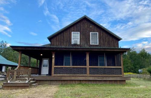 Spacious Salmon River Waterfront Lodge for 6 - Foto 51