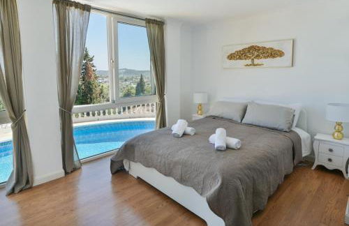 Heated pool and fantastic views BBQ Beach 5 mins - Photo 30