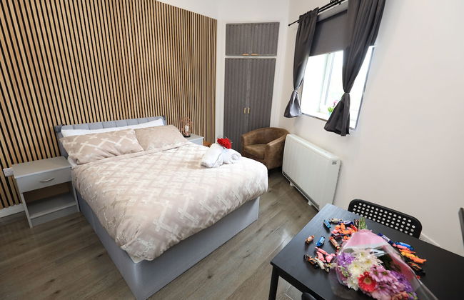 VR Apartments - Photo 24