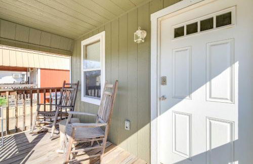 Charming Cabin Near Great Smoky Mountains! - Foto 14