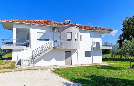 Themis Family Hideaway - Photo 19