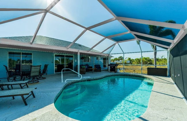 Canal Dreams 3 BR 2 BA Pool Home on the Canal - Photo 17