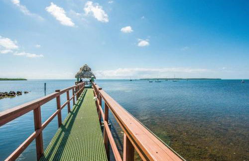 LIC Mgr - LUXURIOUS 2 BED 3 BATH PENTHOUSE SUITE - PANORAMIC OCEAN VIEWS! INDOOR PICKLEBALL - SPEAKEASY! - Foto 48