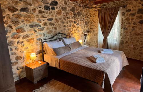 Hercules Traditional Houses - Photo 4