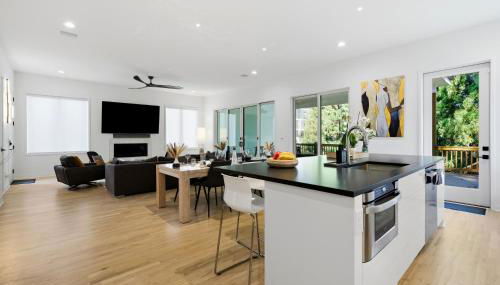 4BR Urban Oasis with Rooftop and Jacuzzi - Foto 4