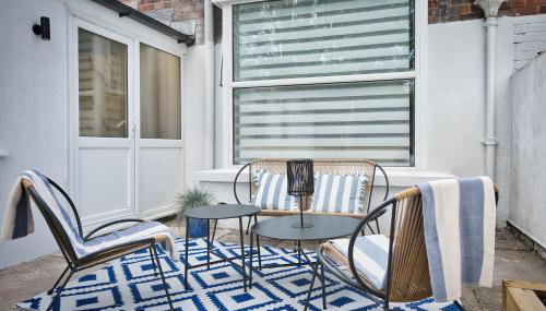 AV MODERN HOMES-House for 7 Guests near City Centre - Foto 4, Garden