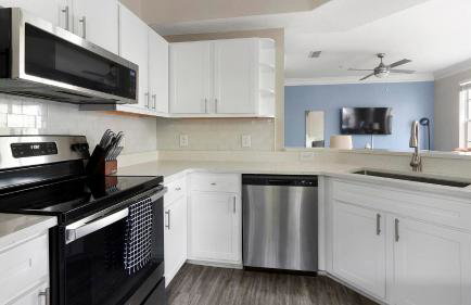 Landing Apartments Jacksonville - Windy Hill - Photo 9