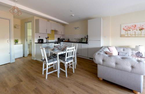 Hereford City Centre - Apartment 9, Isabella House - Modern Apartment In The Heart of The City - Sleeps 4 Guests - Hosted by RENTMYHOUSE - Photo 22