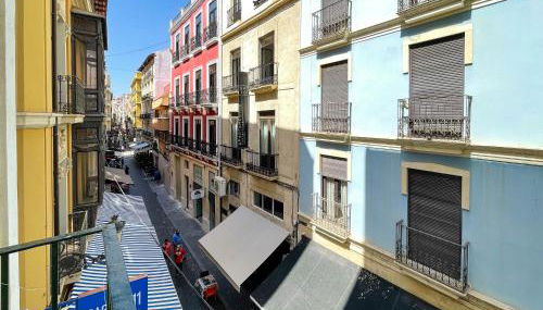 Apartamento con mucho encanto en pleno centro - Photo 5