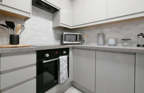 Crewe Short Lets 1 Victoria Court, Crewe - Photo 2