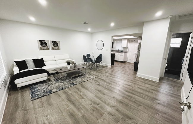 BnB Hyperion Brand New 2b2b Retreat w Patio - Foto 6