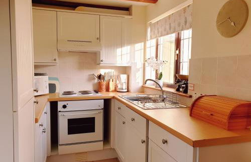 Bay Tree Cottage - cosy home near beach - Foto 6