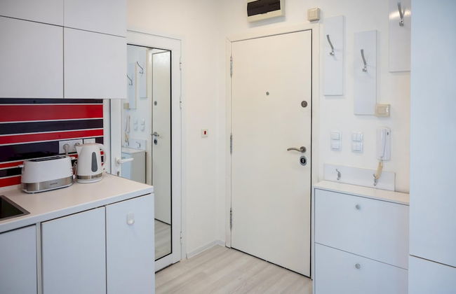 Colorful Studio With Balcony - Free Parking - Foto 13