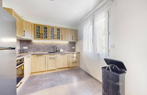 4 Bedroom Amazing Home In Sanilhac - Foto 4