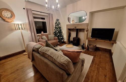 Grinlow Cottage - Photo 7