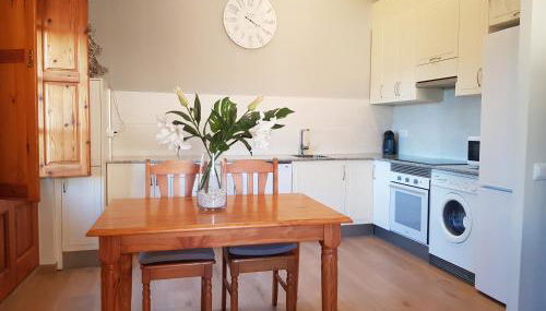 Cardona Fira - Photo 1, stove, dishwasher, pet friendly