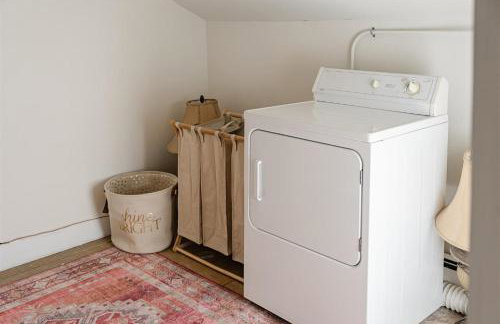 Historic Home near Stony Brook Village & Beach - Foto 79