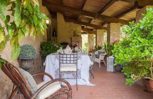 Le Bicocche Farmhouse: Country Stone Villa with Pool in Camaiore between Lucca & Beaches of Versilia - Foto 93