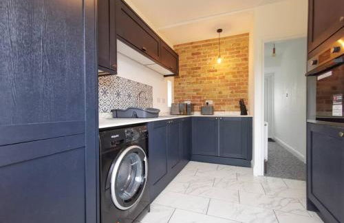 Entire 3 bedroom house 5 minutes from the beach - Foto 13