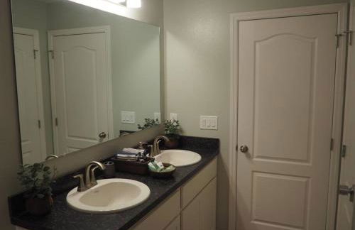 Luxurious Farm Style House - Foto 17