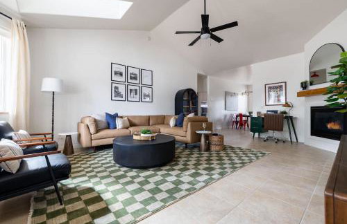 Flagstaff Retreat with Hot Tub - Foto 11