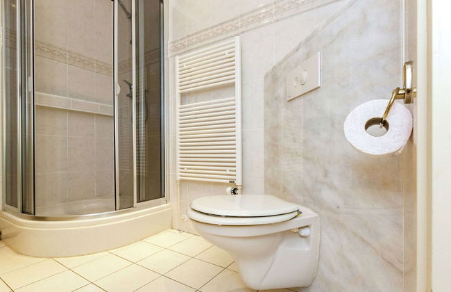 Quaint Apartment in Oostkapelle Zealand With Terrace - Photo 36