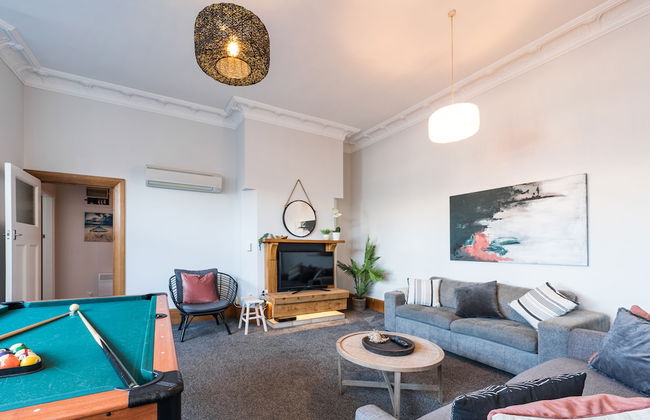 Esplanade Apartments - Photo 13