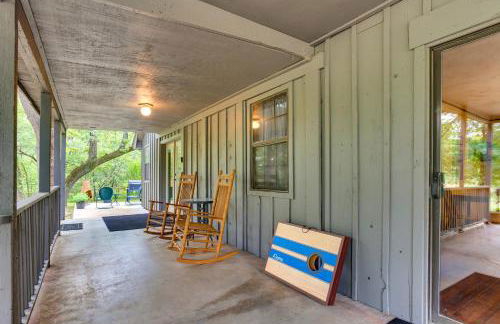 Cozy Oklahoma Retreat with Patio, Fire Pit and Grill! - Foto 20