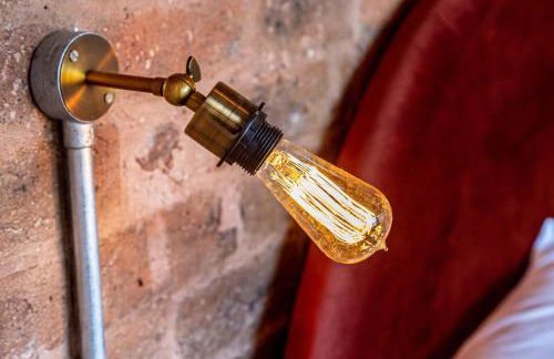 DJH Homes - Luxurious and chic 3BR Grade II Industrial House with log burner and electric blinds - JQ, Birmingham City - Foto 37