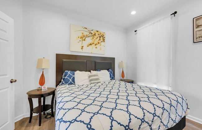 Spacious 3BR Detroit Apt Sleeps 7 + Wifi - Foto 19