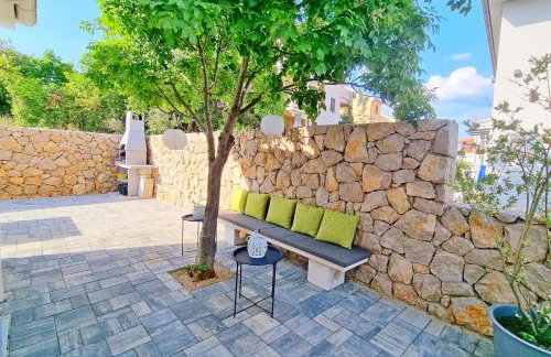 Luxury apartment Viktorija with private pool - Photo 23