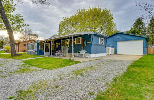 Walk to Lake Huron Pet-Friendly Caseville Cottage - Photo 23